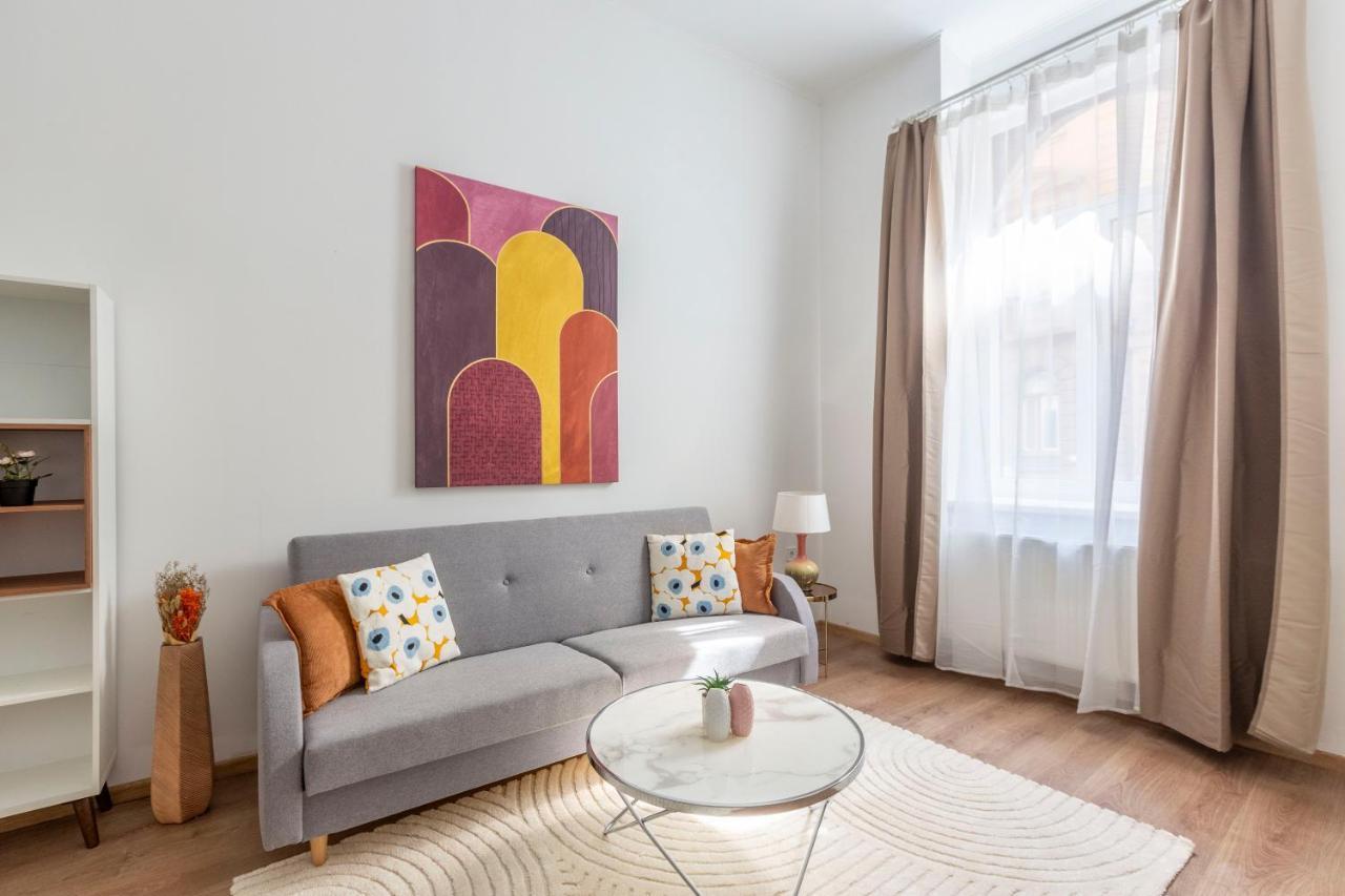 Cozy & Pleasant Homes In The Heart Of Budapest Luaran gambar